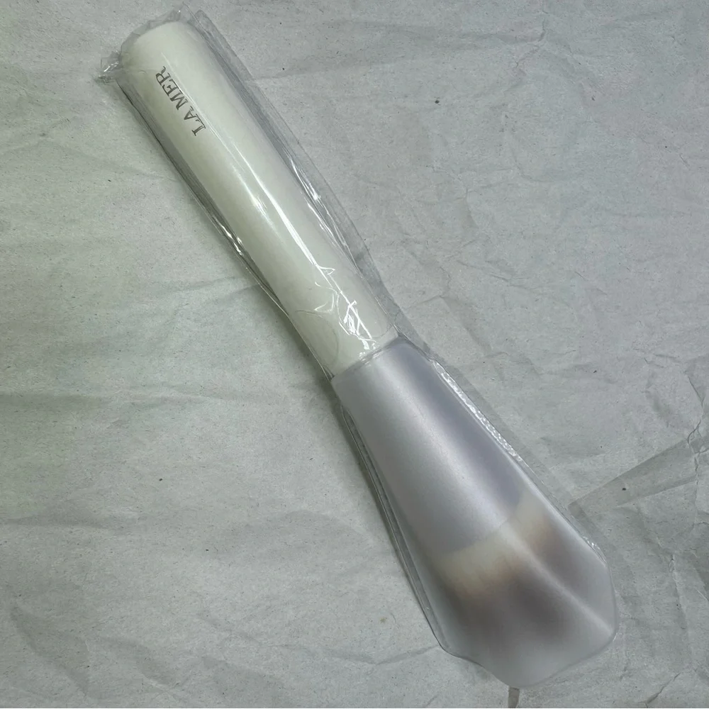 La Mer foundation brush Authentic